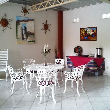 Hotel Los Balcones Parras de la Fuente Exterior photo