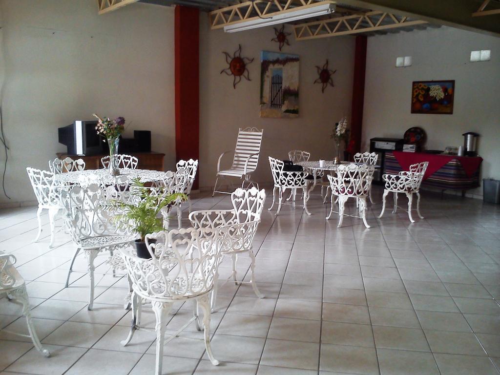 Hotel Los Balcones Parras de la Fuente Exterior photo