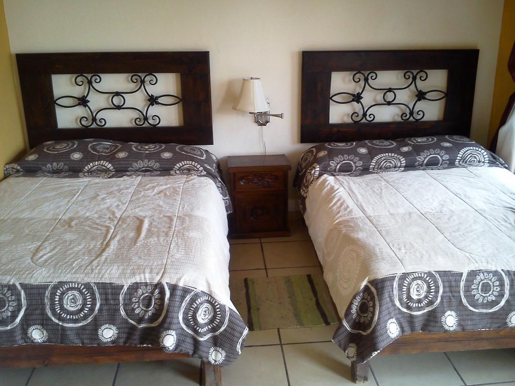 Hotel Los Balcones Parras de la Fuente Room photo