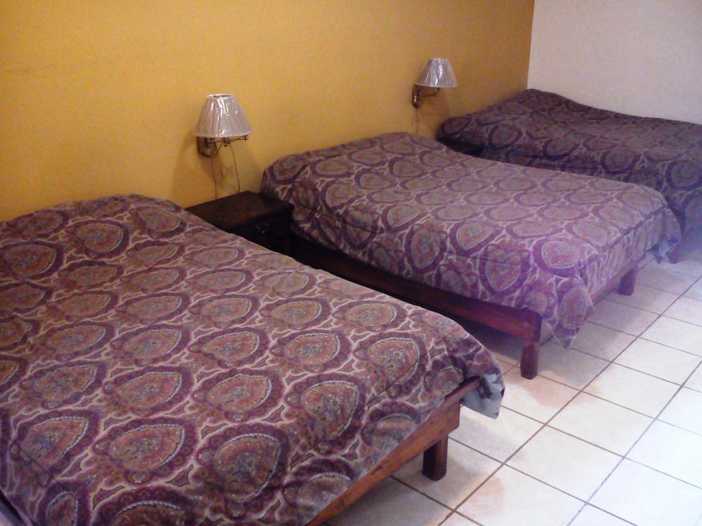 Hotel Los Balcones Parras de la Fuente Room photo